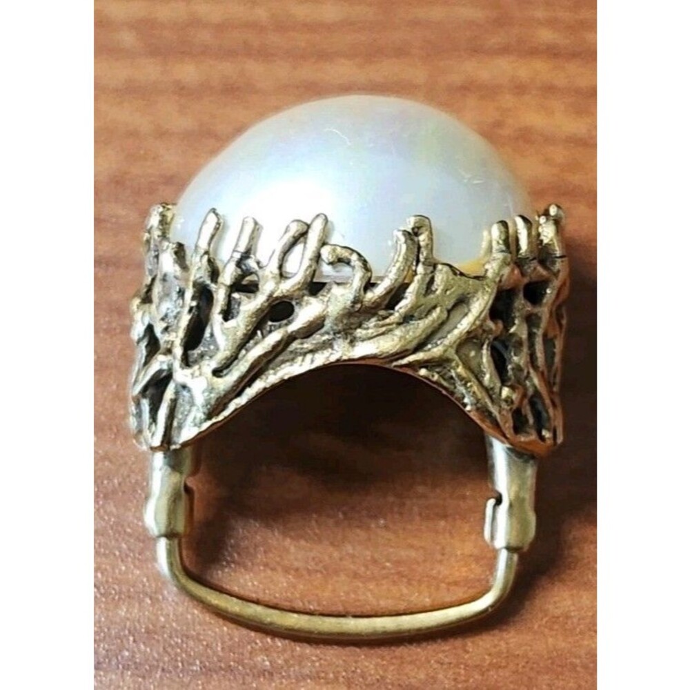 VENDOME Gold Tone Faux Mabe Pearl Brutalist Adjustable Ring Sz 7 - Picture 10 of 10